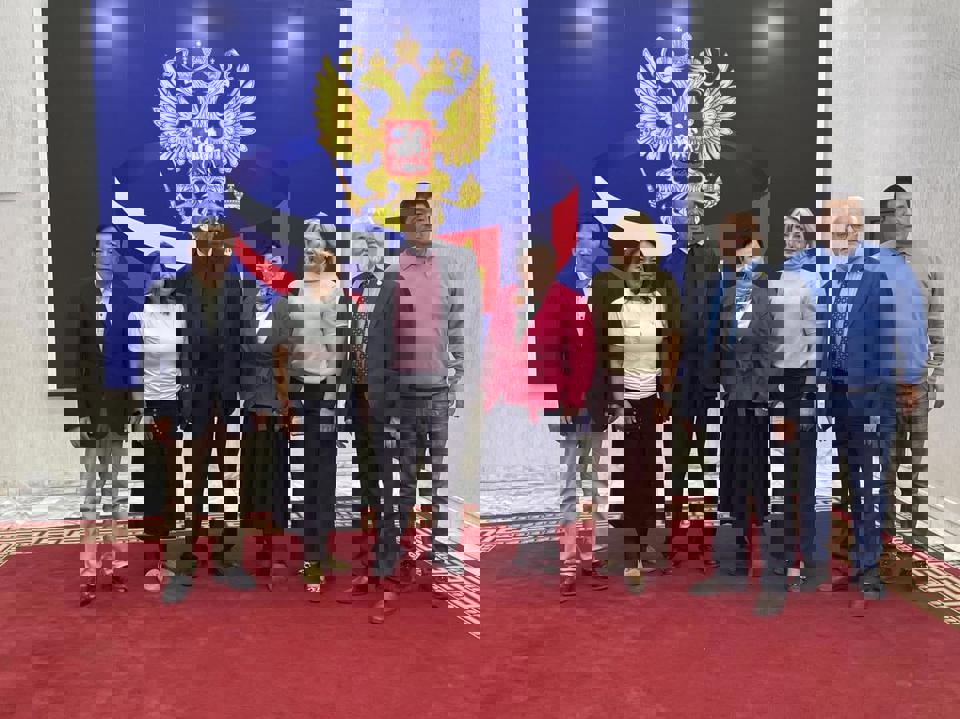 КАРЛО ГАСТОНЕТОЙ ХИЙСЭН ЯРИЛЦЛАГА - ОРОСЫН НЭР ХҮНДТЭЙ ДУРСАМЖИЙН ӨВ ЗАЛГАМЖЛАГЧ, МОНГОЛ ДАХЬ ТУРИНЫ ХҮН